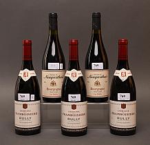 Lot de vins divers : cinq bouteilles